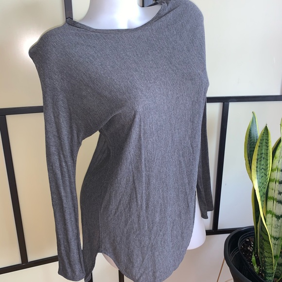 Women’s top - Picture 4 of 4